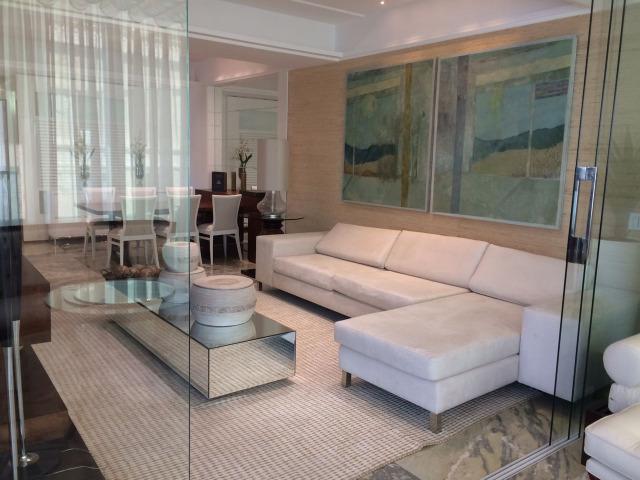 Magnífico apartamento "NOVO" 4 suítes na Avenida em Meia Praia em Itapema SC - Foto 4