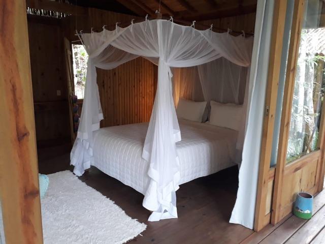 RE/MAX Safira aluga casa para temporada em área de preservação, em Trancoso - BA - Foto 17