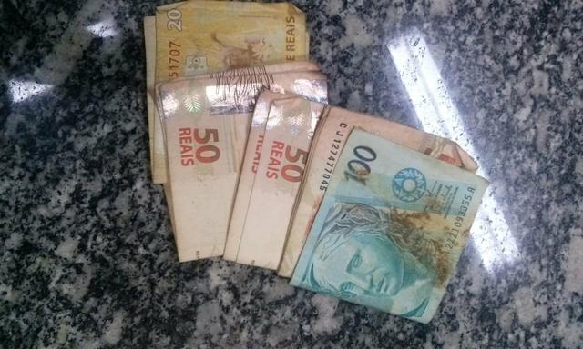 Compro moto 4 mil