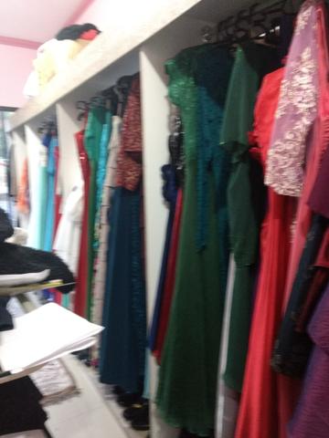 Estoque roupas (loja de trajes) - Foto 5