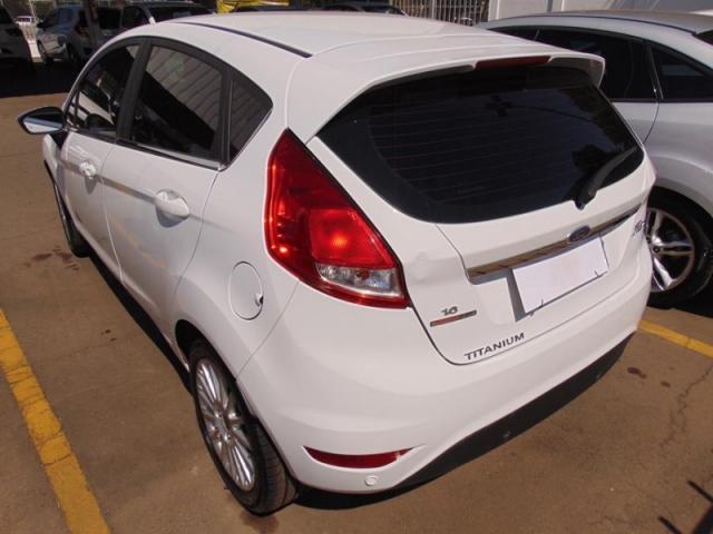 FORD FIESTA 1.6 TITANIUM HATCH 16V 2015 - Foto 3