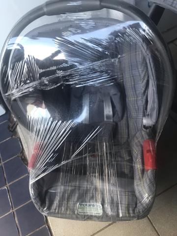 Vendo carrinho com bebê conforto - Foto 3