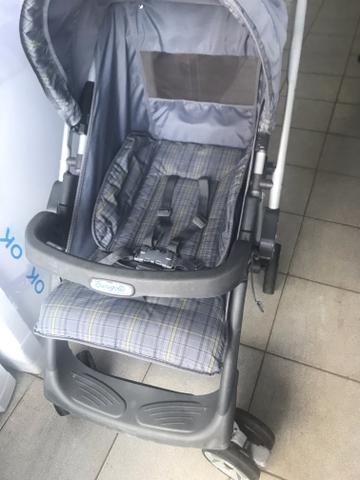 Vendo carrinho com bebê conforto - Foto 2