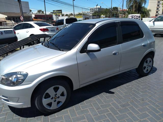 Celta lt 4 portas DIREÇÃO HIDRÁULICA baixo km totalmente original placa a