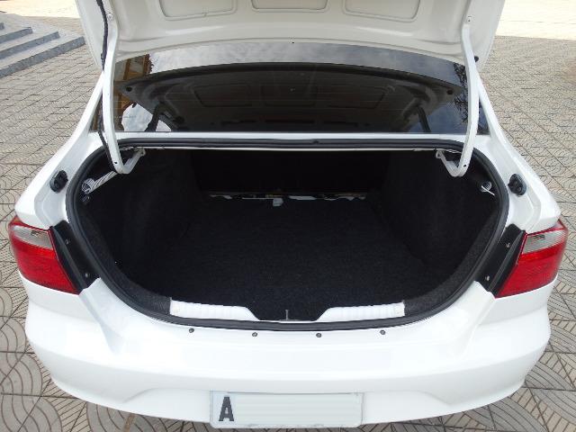 Vw - Volkswagen Voyage iTrenD _ComPletO_ExtrANovO_LacradOOriginaL_RevisadO_Placa A_ - Foto 12