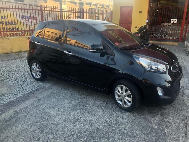 Picanto Semi-novo 27.000km