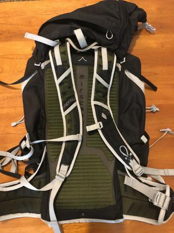 Mochila Osprey Talon 33 litros - Foto 2