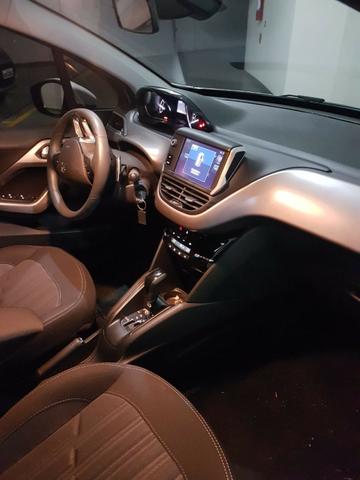 Peugeot 208 Griffe 1.6 2017 - Foto 4