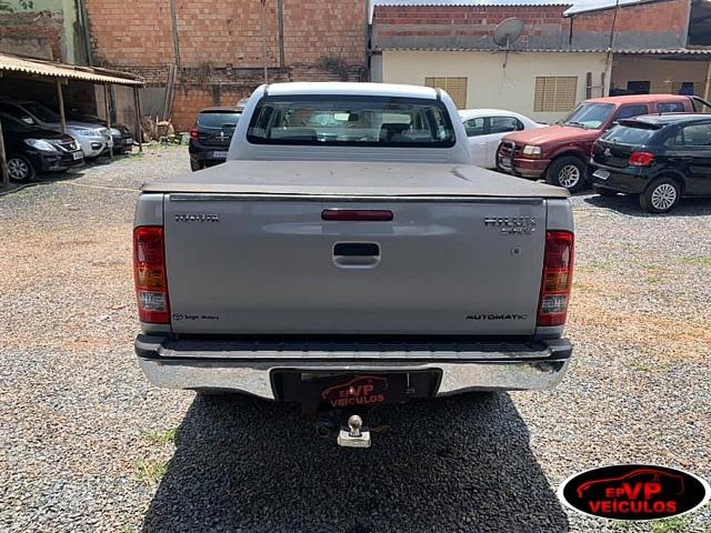 Toyota Hilux 2010 SRV Top de linha automatico ( Vendo a vista ou financiado AC troca ) - Foto 8