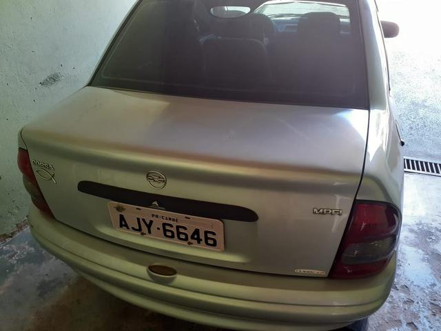Corsa sedan 2001