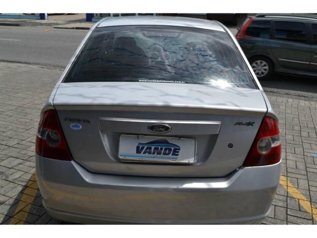 Ford Fiesta Sedan 1.0 Flex - Foto 5