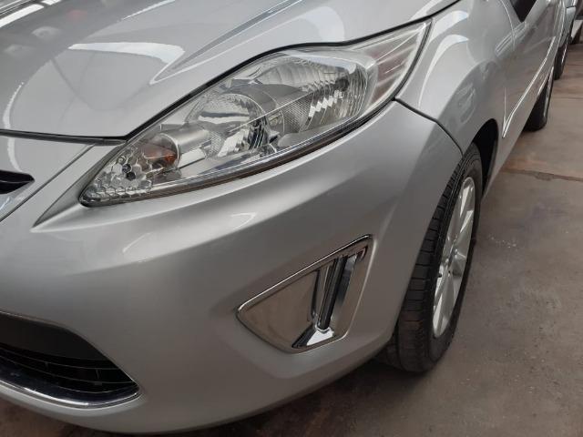 Ford/ New Fiesta Hatch HA SE completo - Muito Conservado - Foto 9