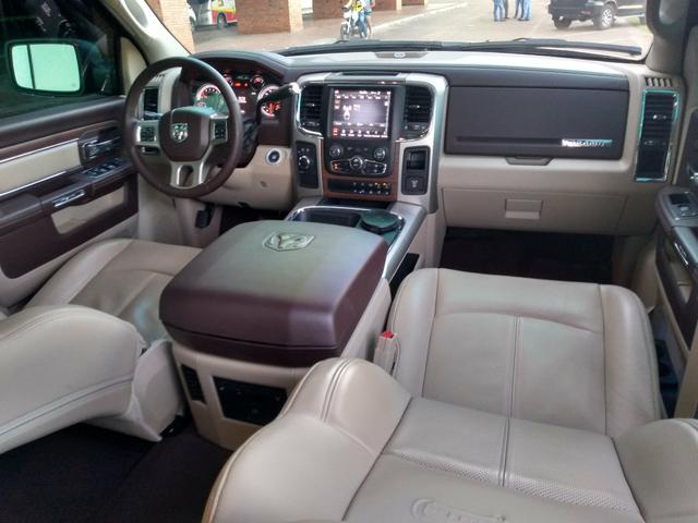 Ram 2500 laramie 6.7 tdi cd 4x4 diesel at 18-18 - Foto 9