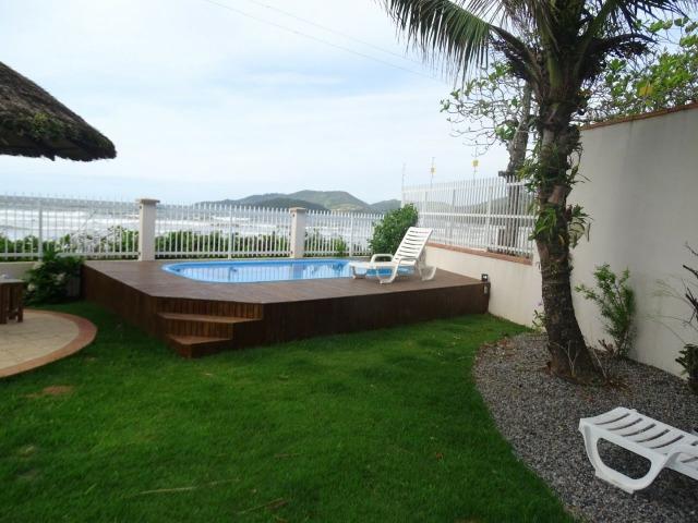 Casa com piscina, pé na areia em Perequê - Foto 2