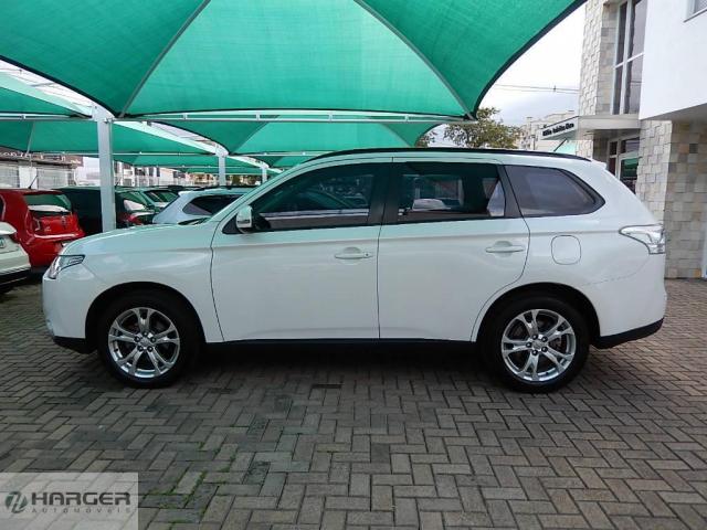 Mitsubishi Outlander 2.0 - Foto 11