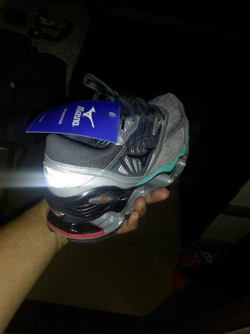 Mizuno Prophecy 8 Número 42 - Foto 2