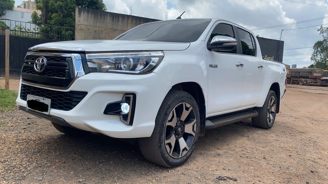 TOYOTA HILUX 2.8 SRX 2017 CAB DUPLA 4X4 AUT. 4P