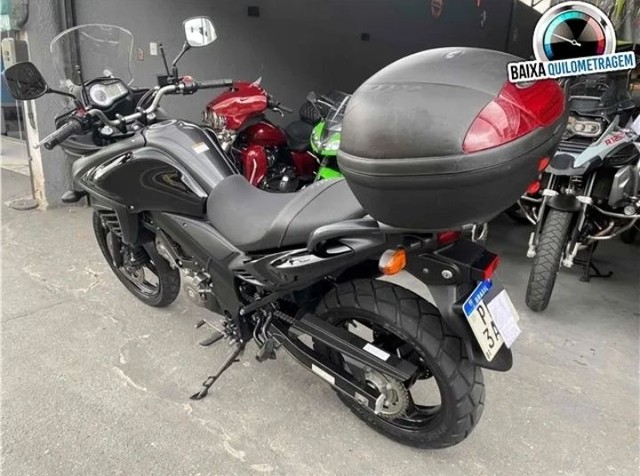 MOTO SUZUKI V-STROM 650 ABS