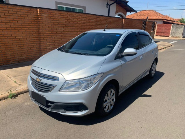 GM ONIX 1.0 LT 2014 85 MIL KM