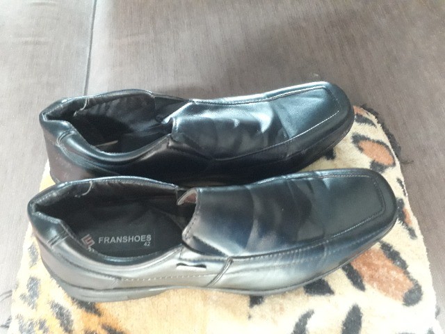 Vendo esse sapato social novo pouco tempo de uso 50 reais preço final não  faço entrega - Roupas e calçados - Colônia Terra Nova, Manaus 1012692349 |  OLX