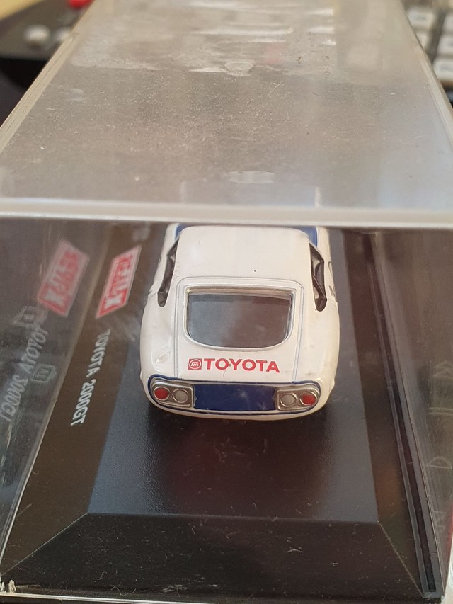 Miniatura Toyota GT2000 1/64 - Foto 3