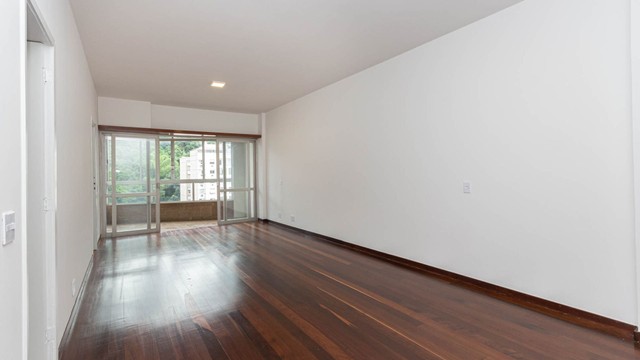Apartamento para venda tem 120 metros quadrados com 2 quartos em Copacabana - Rio de Janei - Foto 2