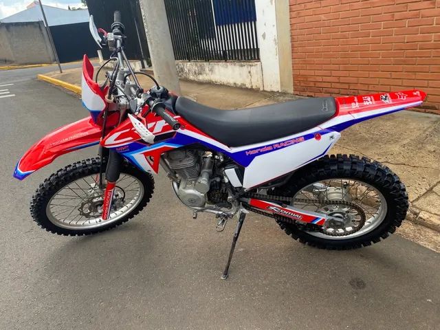 VENDA DE MOTOS - TRILHA E MOTOCROSS, 2013 Honda CRF · 123.456 quilômetros  rodados