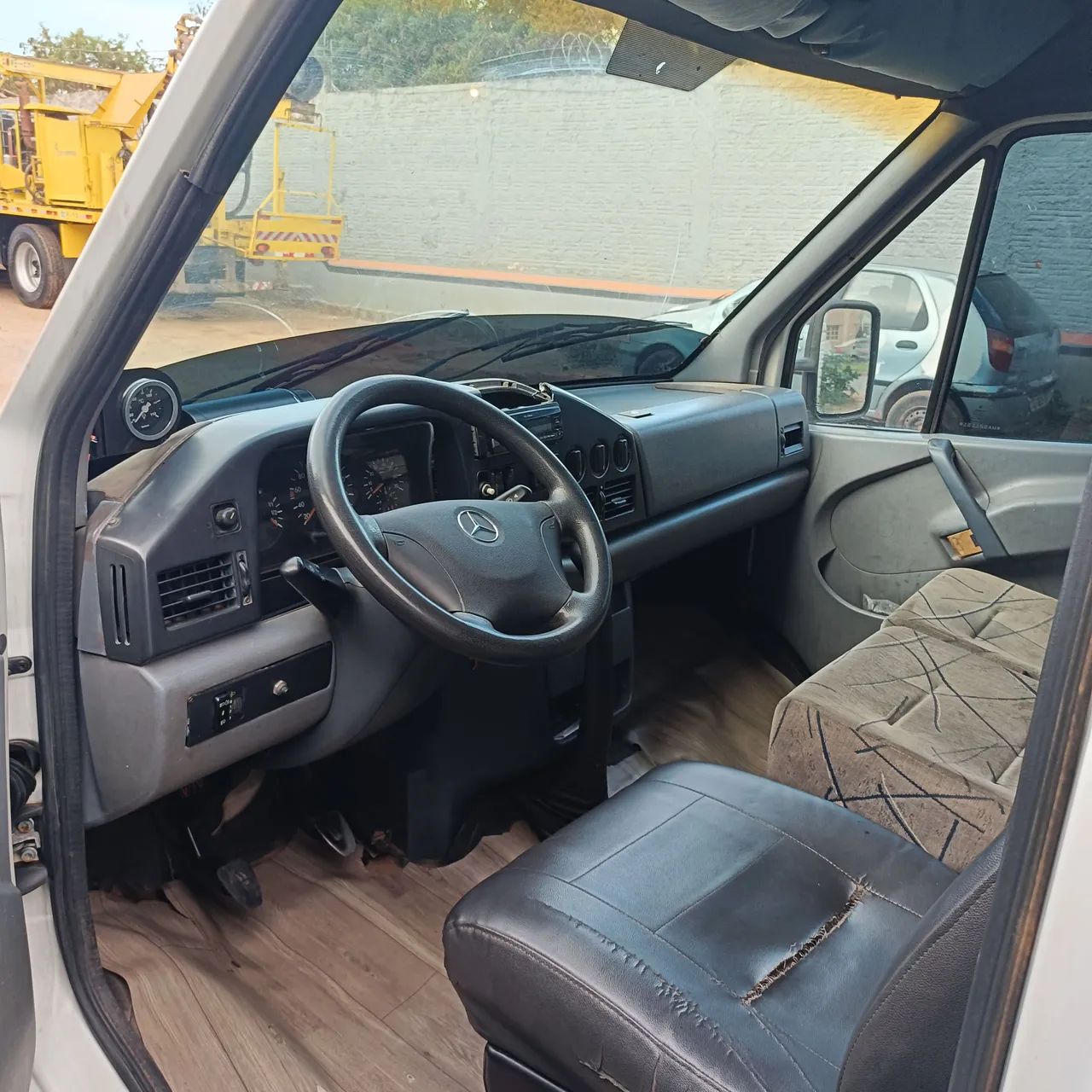 Micro ônibus Mercedes-Benz Sprinter - Foto 4