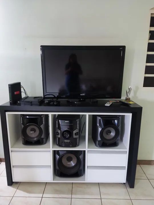 Rack para Home Theater - 6 Nichos