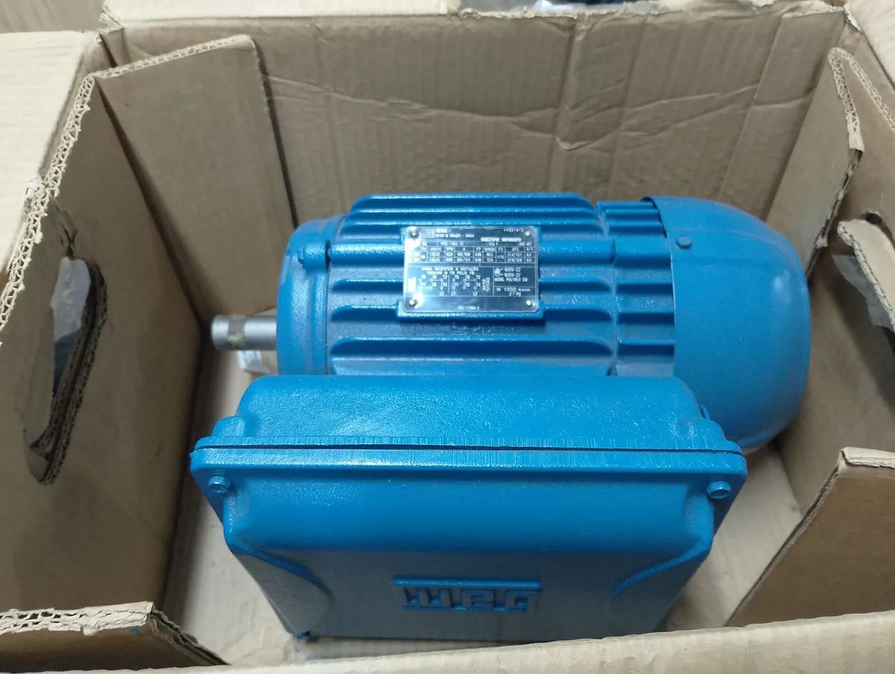 Motor Weg 2 HP Alta Rotação blindado (monofásico)