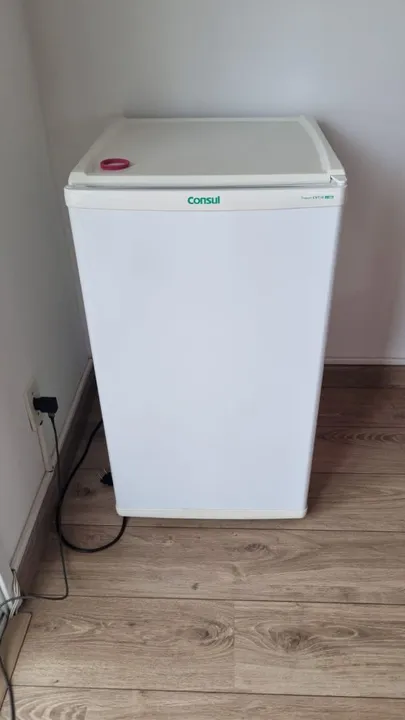 Freezer consul compacto