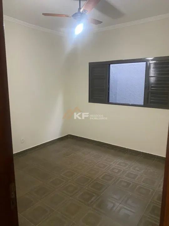 Casa á Venda - Reformada - 3 Dormitórios com Suíte - Quintino Facci I - Ribeirão Preto / S - Foto 4