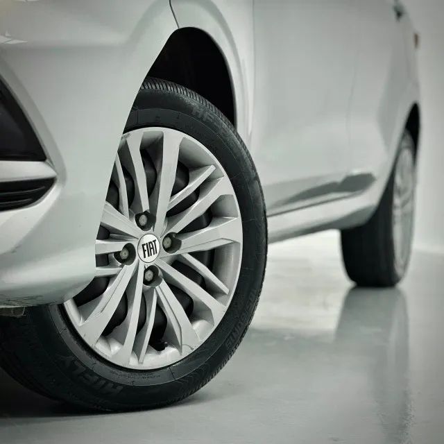 Cronos Drive 1.0 MT 2023 Baixo KM / ENT + Parcelas de 1105 - Foto 2