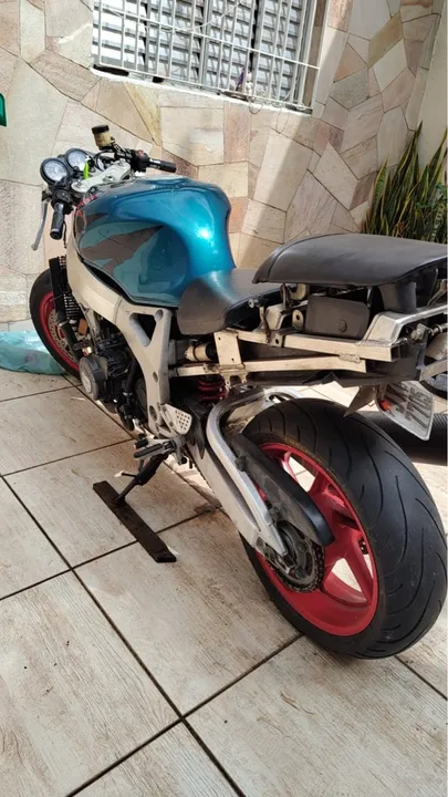 Honda cbr 900rr 1998(peças)