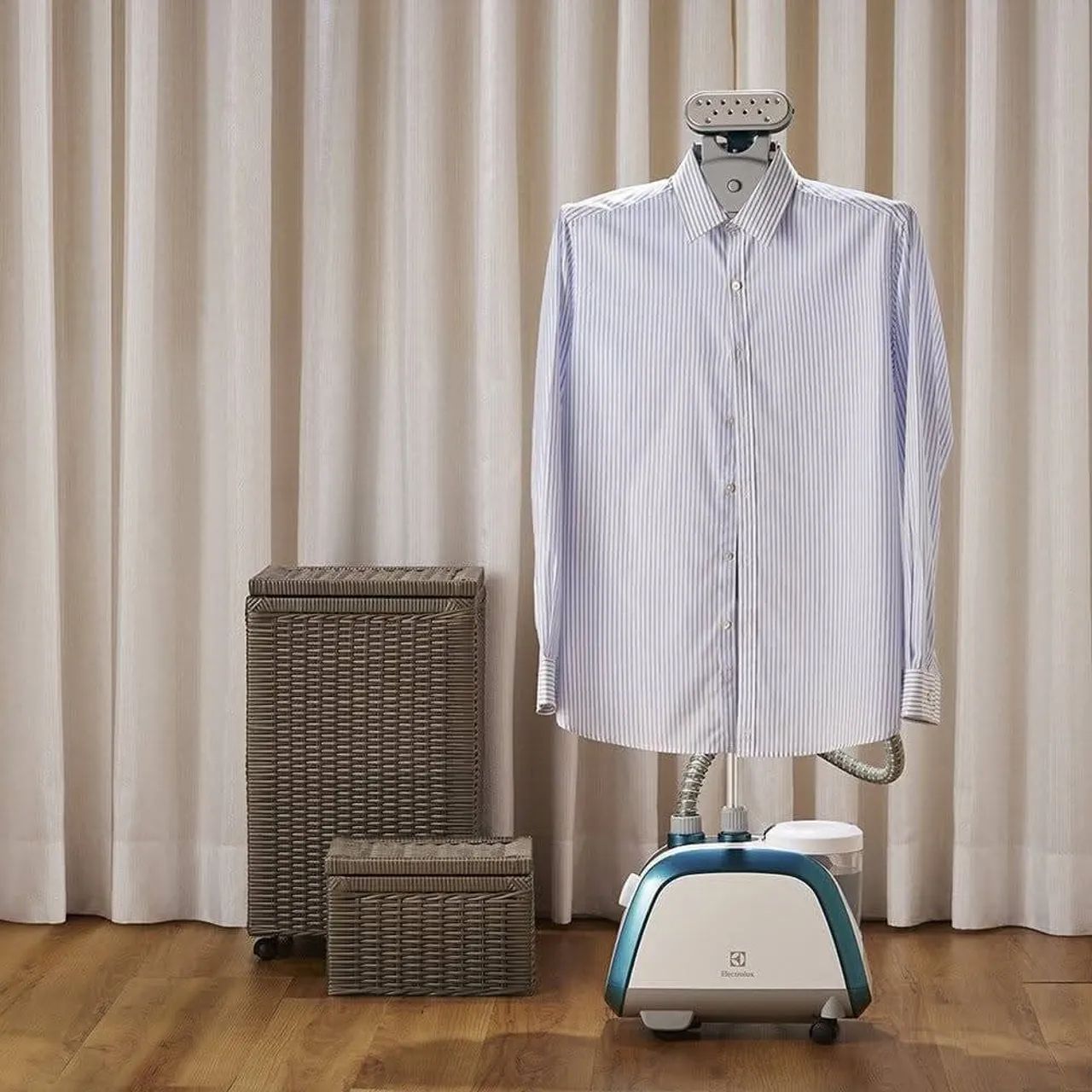 Passador de Roupa a Vapor Electrolux