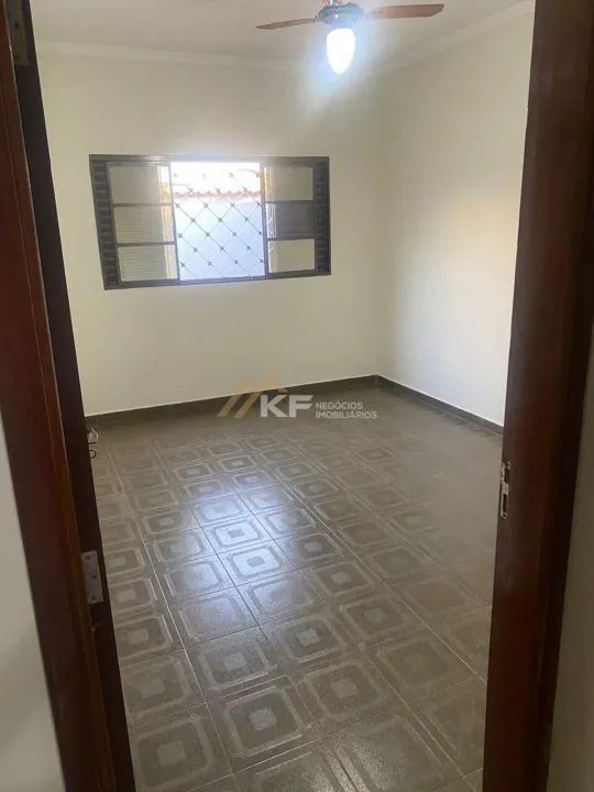 Casa á Venda - Reformada - 3 Dormitórios com Suíte - Quintino Facci I - Ribeirão Preto / S - Foto 5