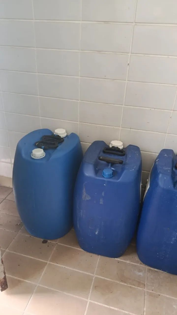 Bombonas e galões de 50L - Foto 2