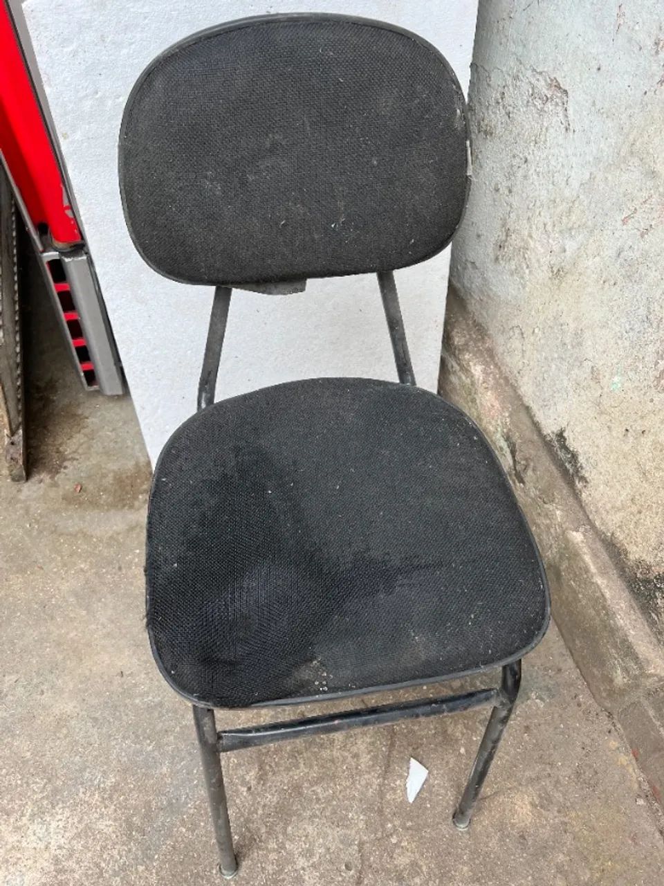 Cadeira de Metal - Acolchoada - Foto 3