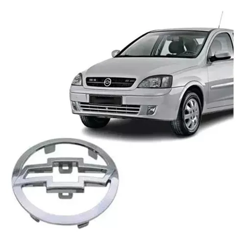 Emblema Grade Corsa Sedan 2002 / 2006 Frente Montana Cromado