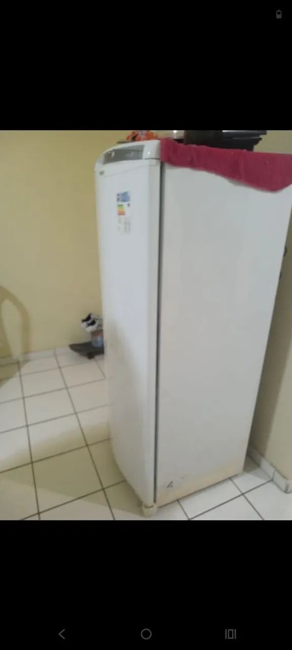 Vendo uma geladeira por 600 reais  - Foto 2