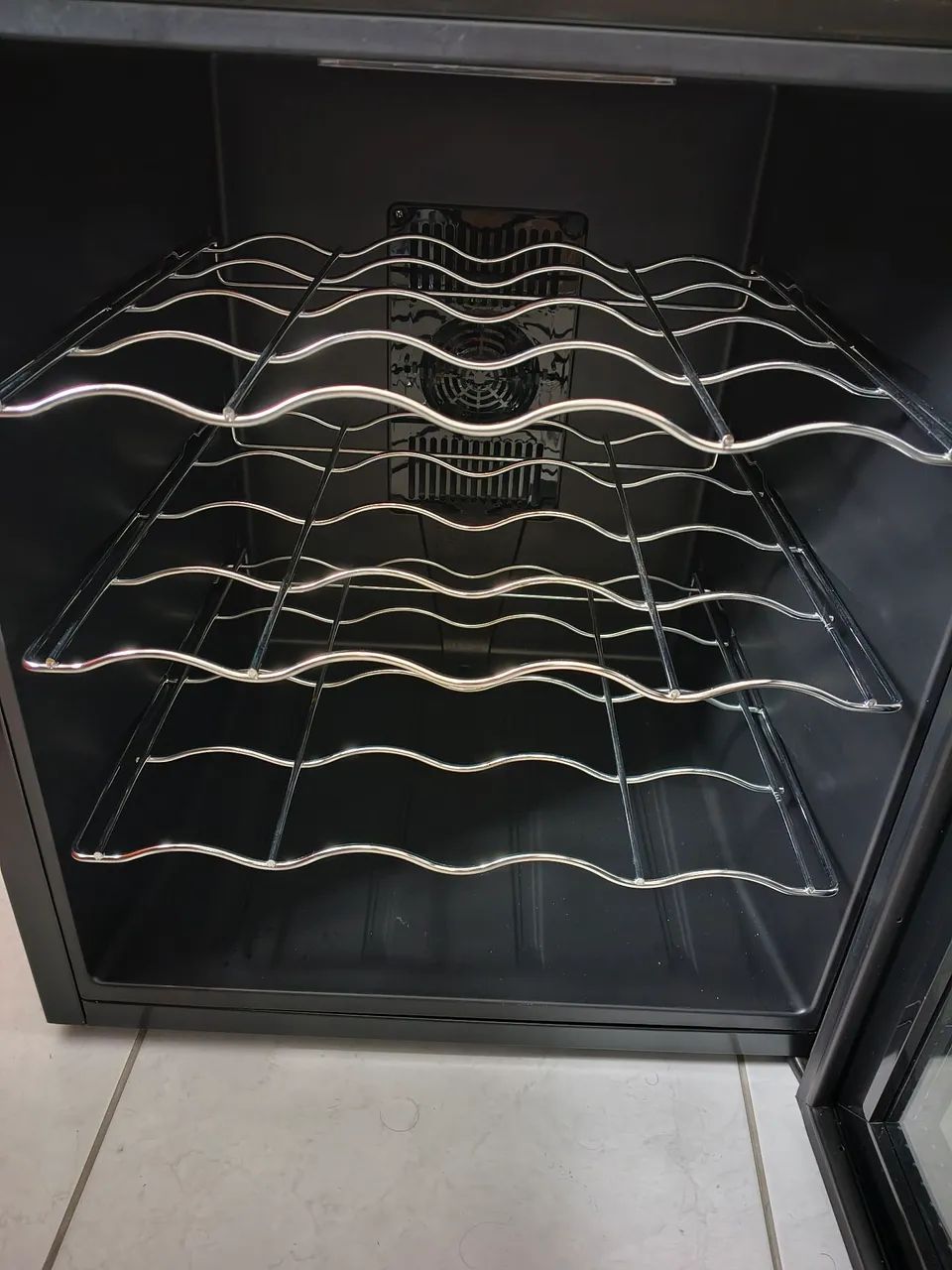 Adega Philco 16 garrafas  - Foto 4