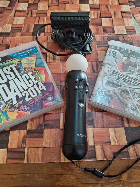 Kit Move com câmera e jogos Playstation 3 Play 3
