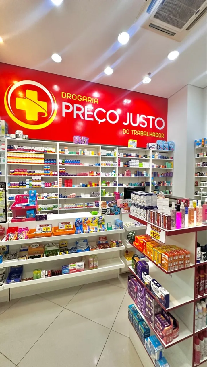 Drogaria a venda dentro do Shopping 