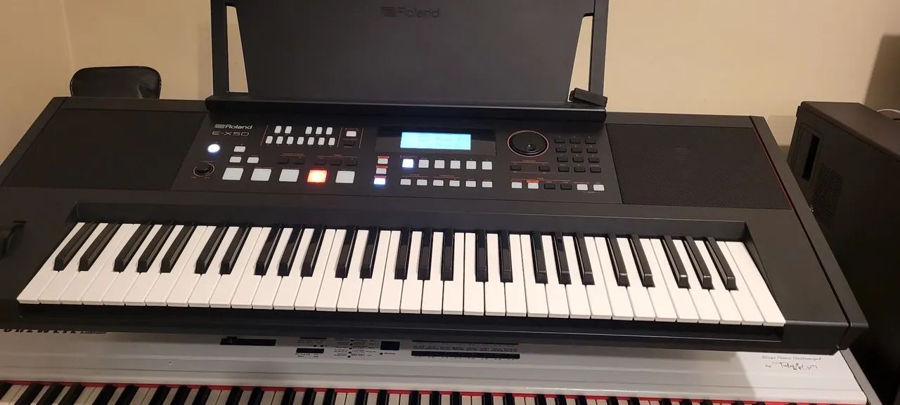 Teclado Roland E-X50 novissimo - Foto 2