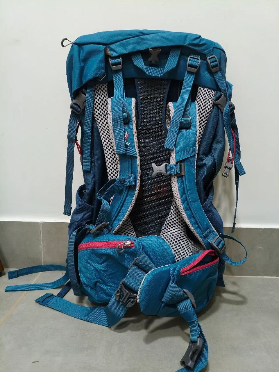 Mochila Deuter futura vario 45+10l SL - Foto 2