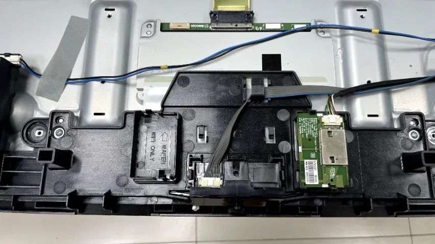 Placa Wirilless bluetooth com moldura inferior Lg 58uf8300 - Foto 4