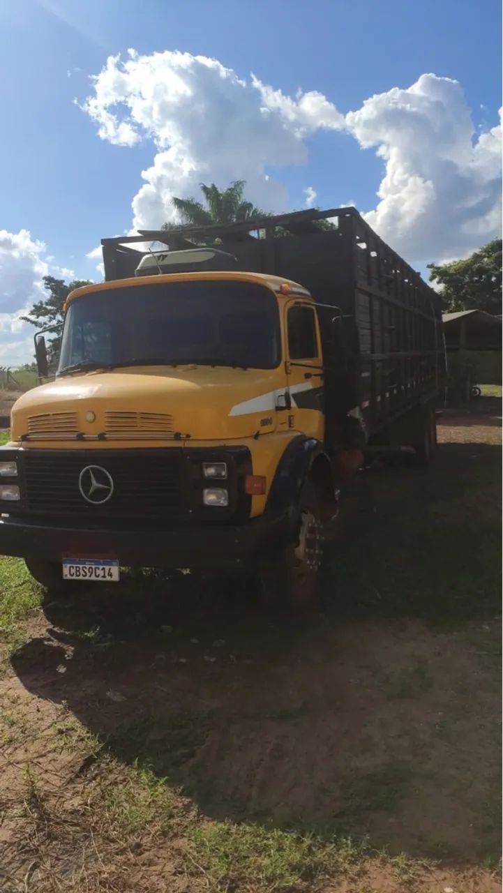 Caminhão Mercedes Benz 1114 -  Ano 89/90 - Foto 3