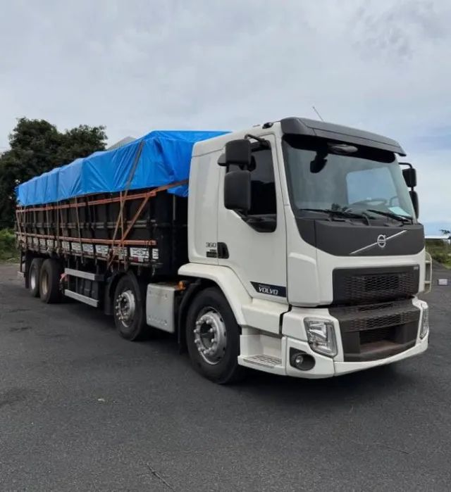 Volvo vm 360 8x2 2024 Graneleiro 