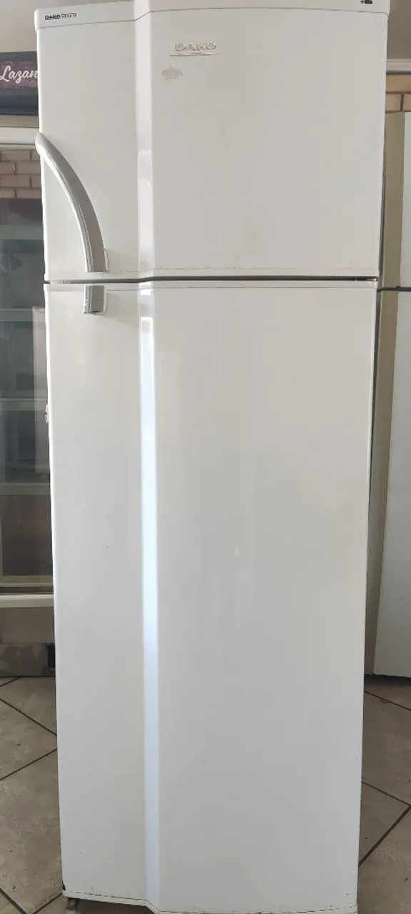 (((ENTREGO HJ GRÁTIS))) 220V 342 L Geladeira Dako Duplex