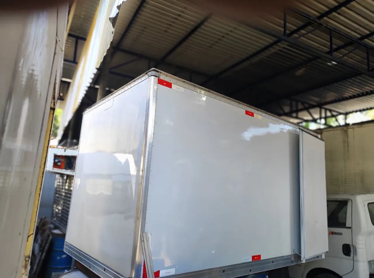 Baú de kia carga fria e seca 